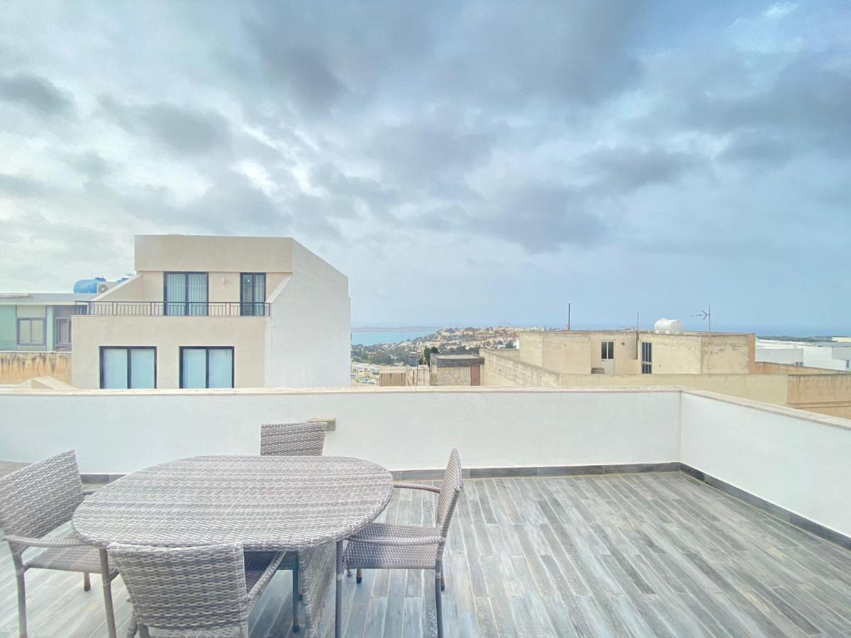 Penthouse Maltese scent Apartment Mellieħa Exterior foto