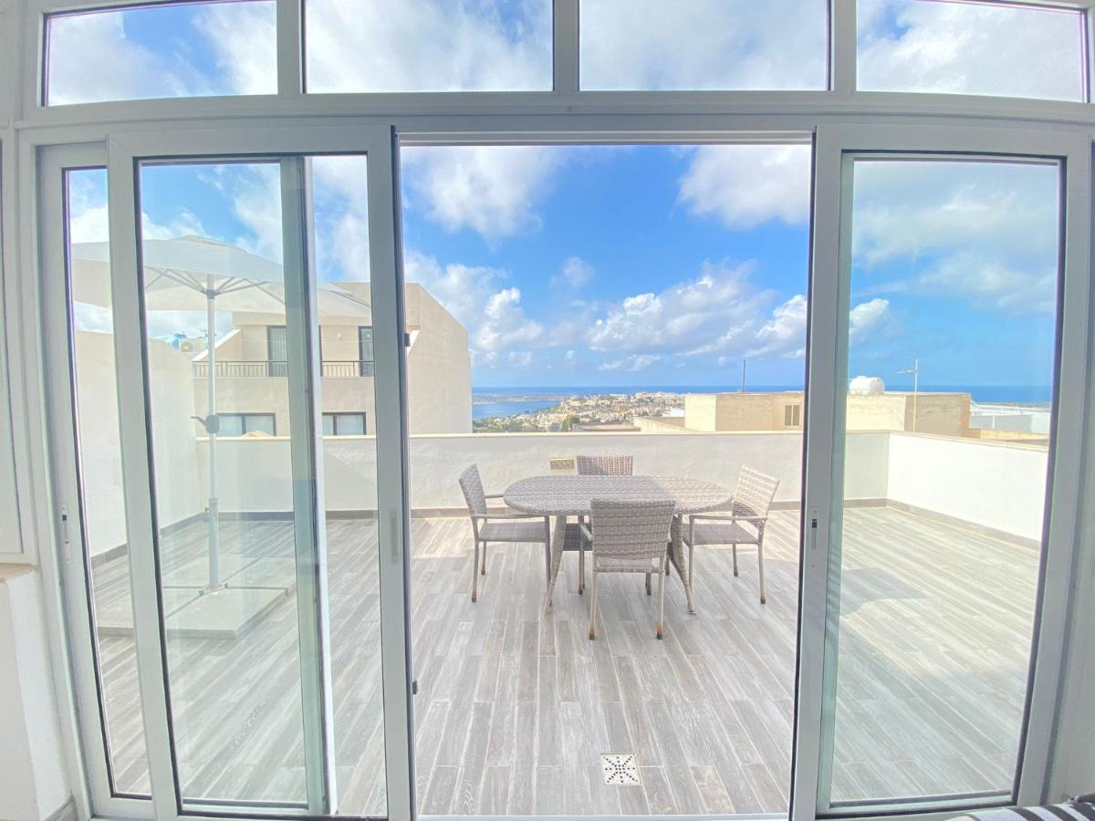 Penthouse Maltese scent Apartment Mellieħa Exterior foto