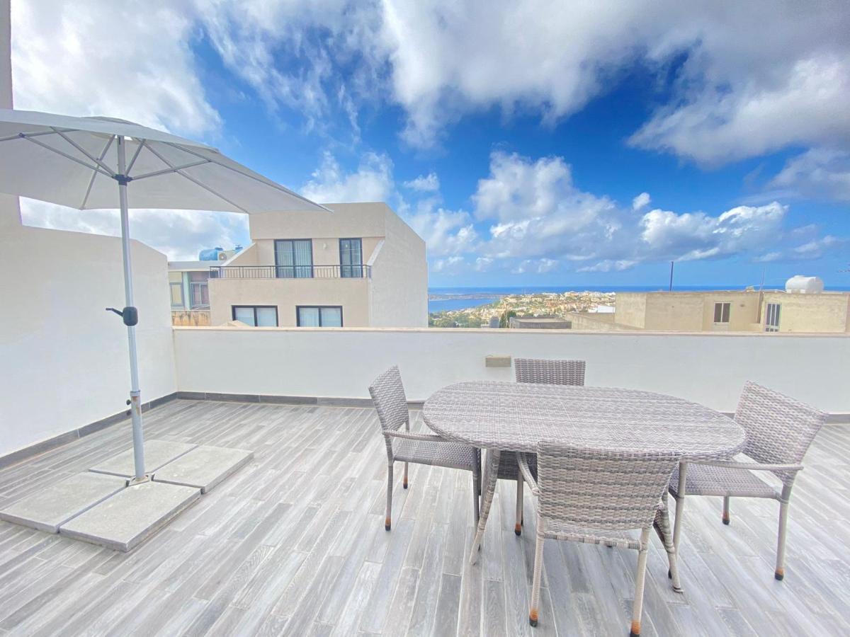 Penthouse Maltese scent Apartment Mellieħa Exterior foto